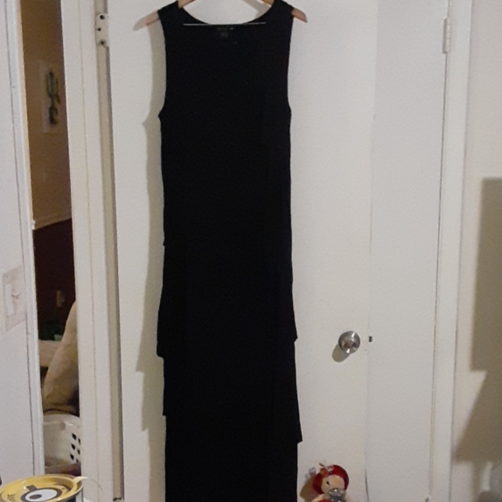 Long black dress